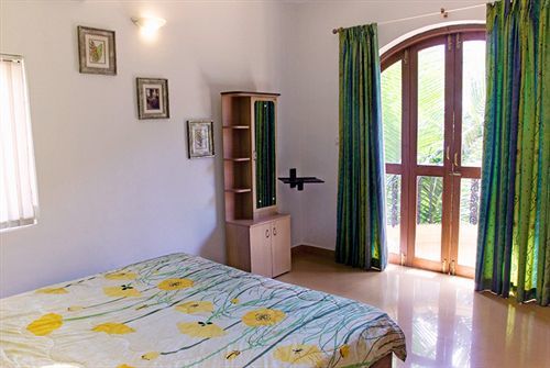 Bougainvillea Guest House カンドリム エクステリア 写真