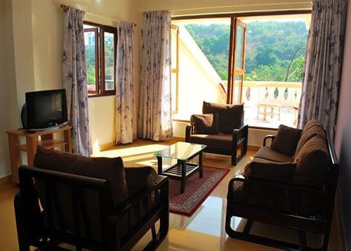 Bougainvillea Guest House カンドリム エクステリア 写真